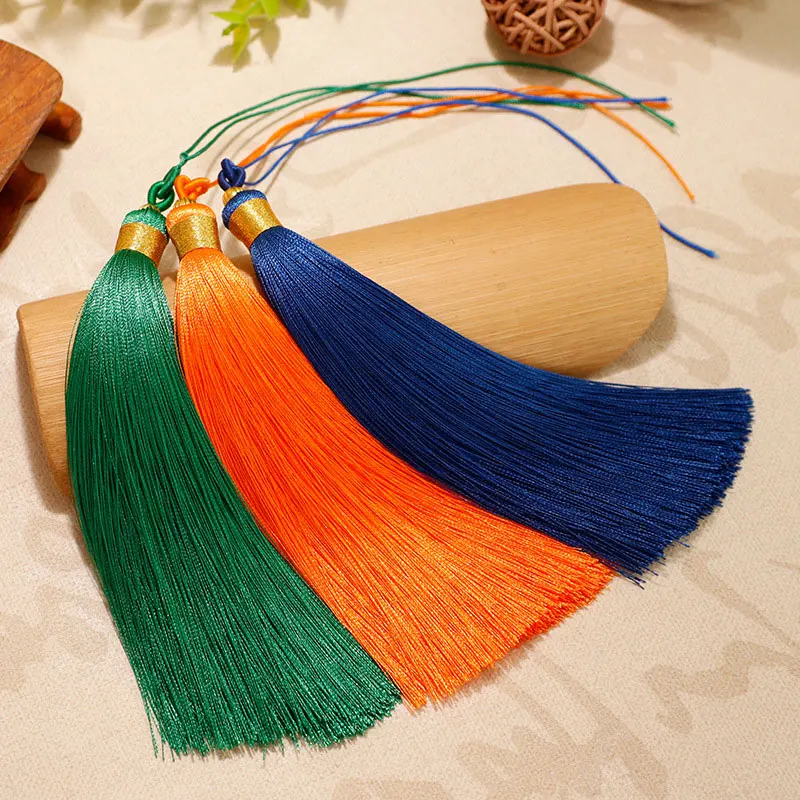 Home Textiles Designer - InjHandmade Soft Tassels with réinitialisation Loops,