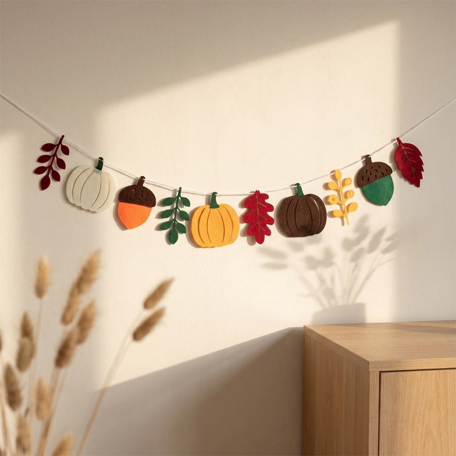 Home Textiles And Decor - Drapeau de l'automne avec feuilles de